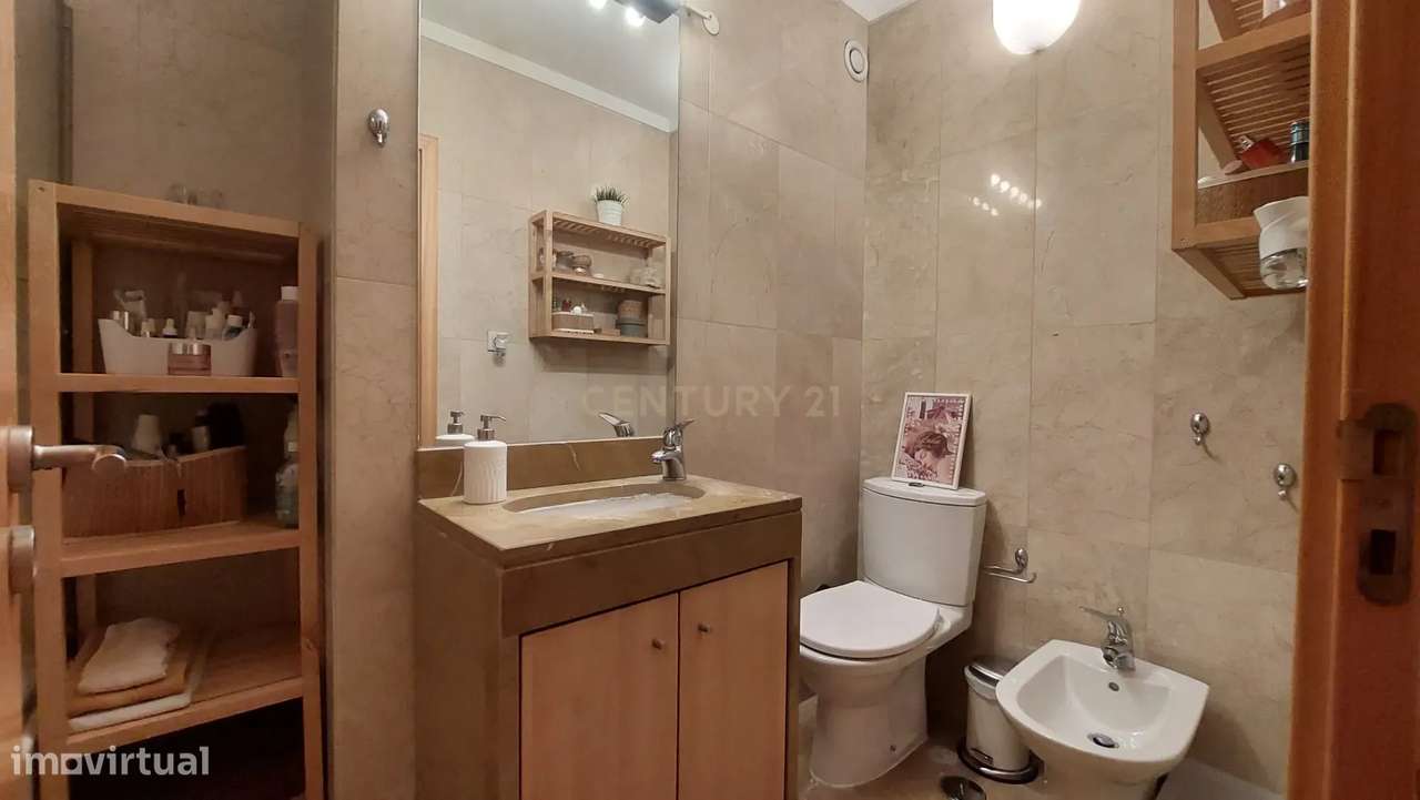 T1 em Condomínio Privado na Quinta dos Barros em Lisboa-10