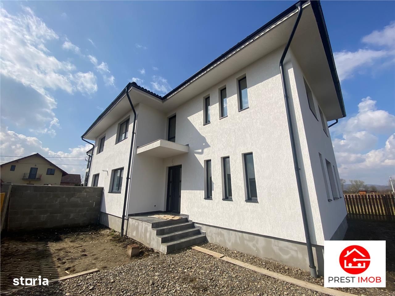 Casa tip duplex de vanzare in Sangeorgiu de Mures