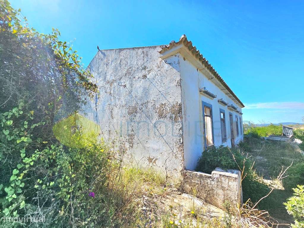 Quinta, com urbano de 312 m2. com possibilidade para construção de ... - Grande imagem: 2/41