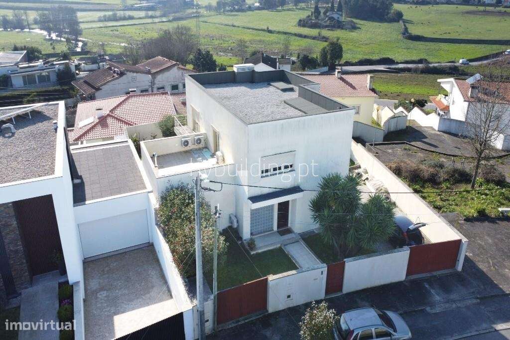 Moradia T3 Individual em Tamel (São Verissimo), Barcelos - Grande imagem: 5/16