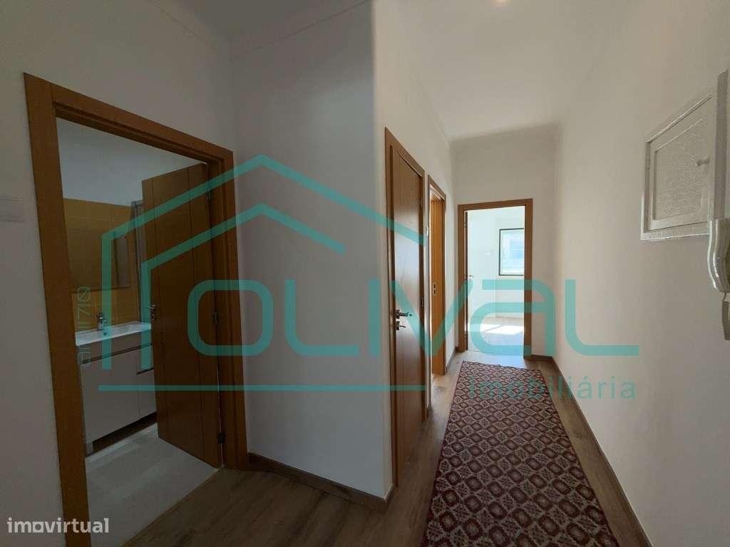 Apartamento T2 Renovado Centro de Alverca do Ribatejo-11