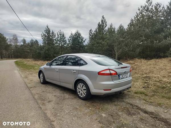 Ford Mondeo 1.6 Trend - 11