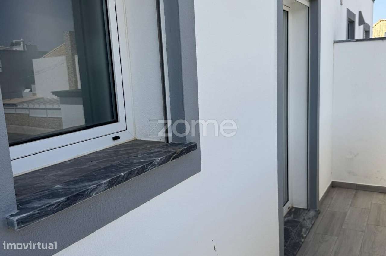 Moradia T4 com 2 Suites-34