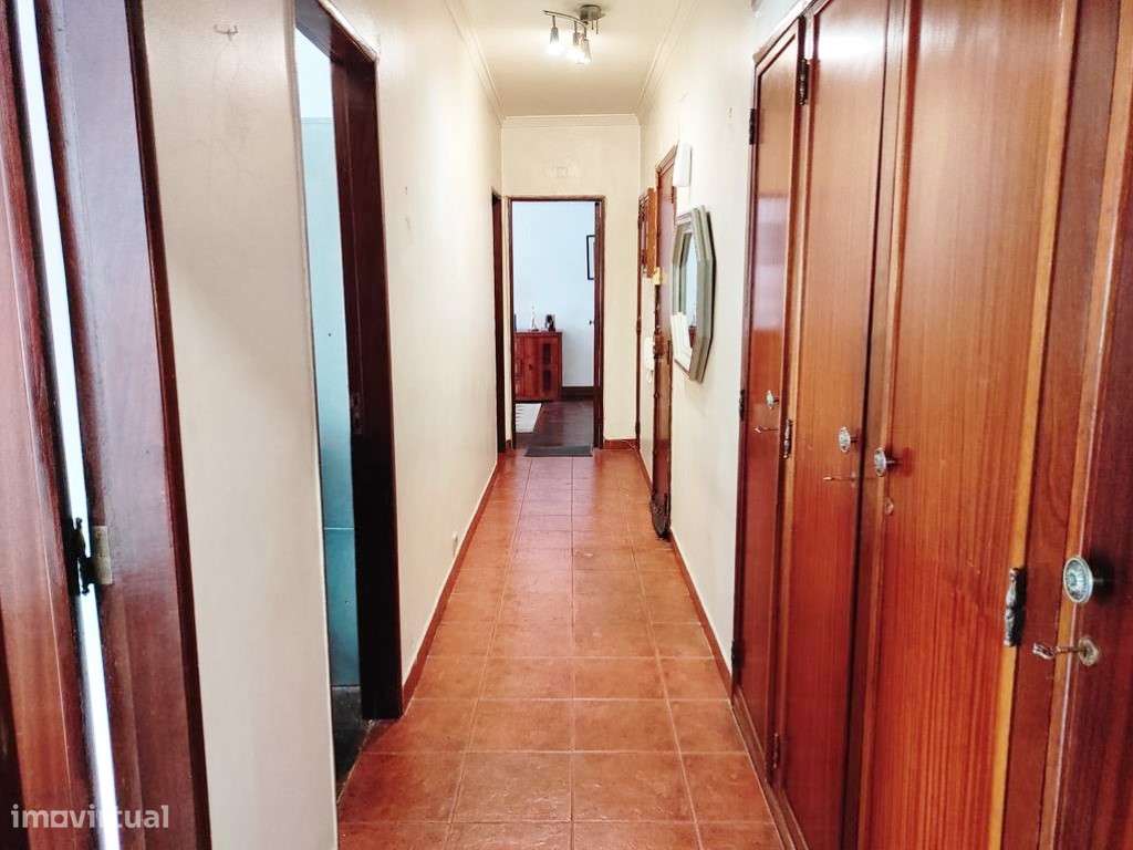 T2 em Casal de São Brás - Excelente localização junto à Farmácia Nunes-12