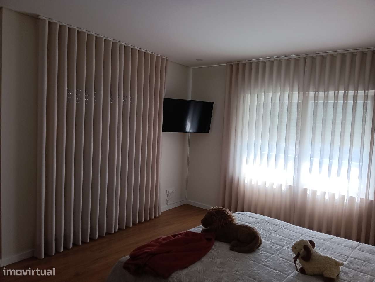 Apartamento T2 Novo com Varanda e Garagem-14