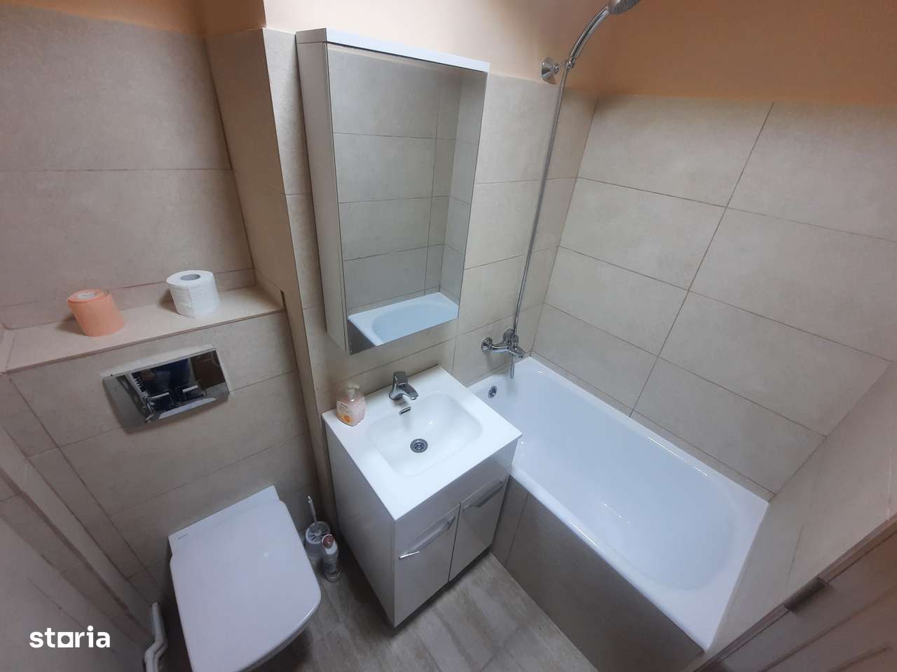 Vand apart. 2 camere Et.1 zona Piata Somes - Satu Mare - Imagine principală: 4/10