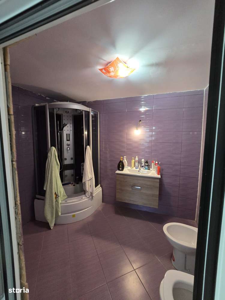 Casa,vila la Codlea 2 corpuri-6