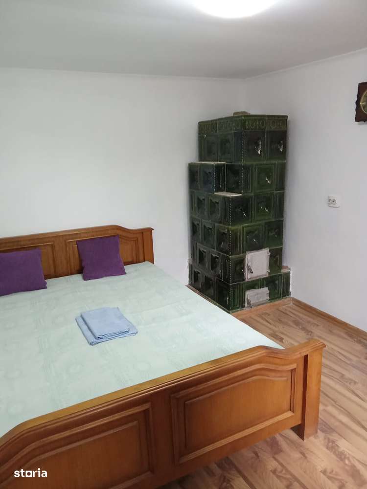 Casă în Saranga comuna Pietroasele - Imagine principală: 4/6