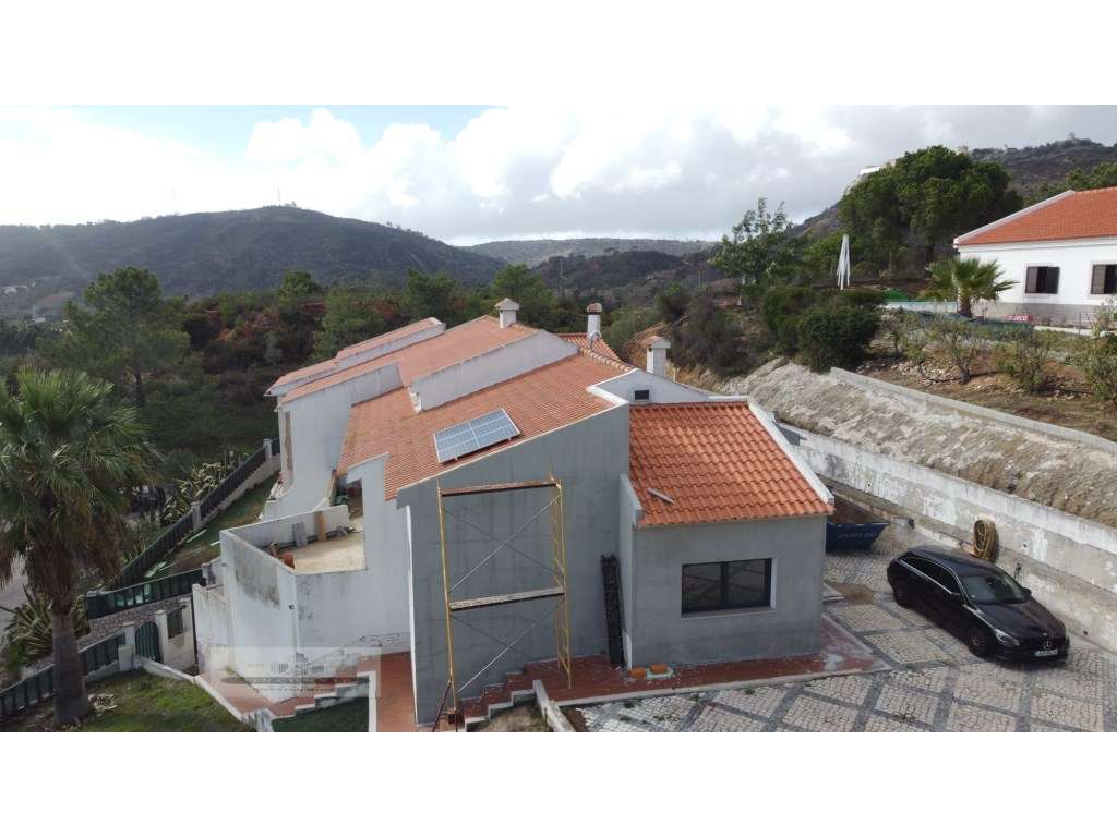 Luxuosa Moradia em Palmela-7