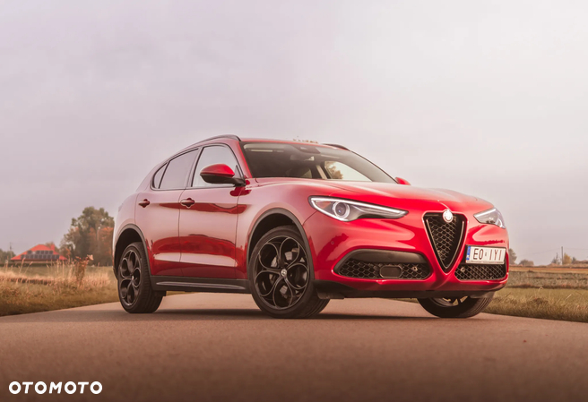 Alfa Romeo Stelvio 2.0 Turbo 16V AT8-Q4 B-Tech - 11