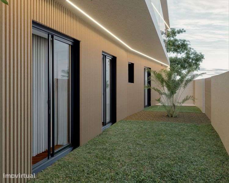 Moradia para Reconstrução c/ Projeto Aprovado para duas frações - Grande imagem: 4/7