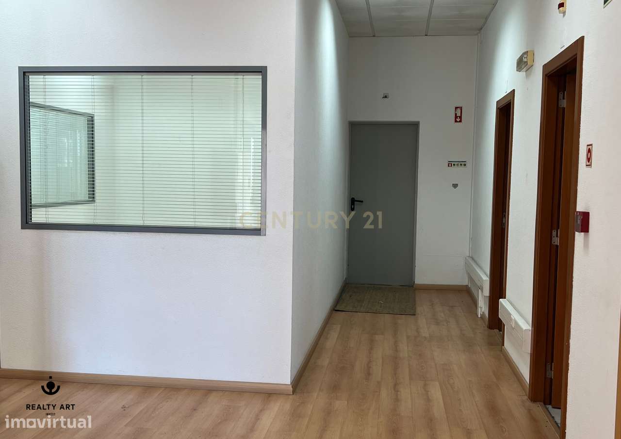 LOJA EM CONDOMINIO DE ARMAZÉNS- MOITA - Grande imagem: 3/10