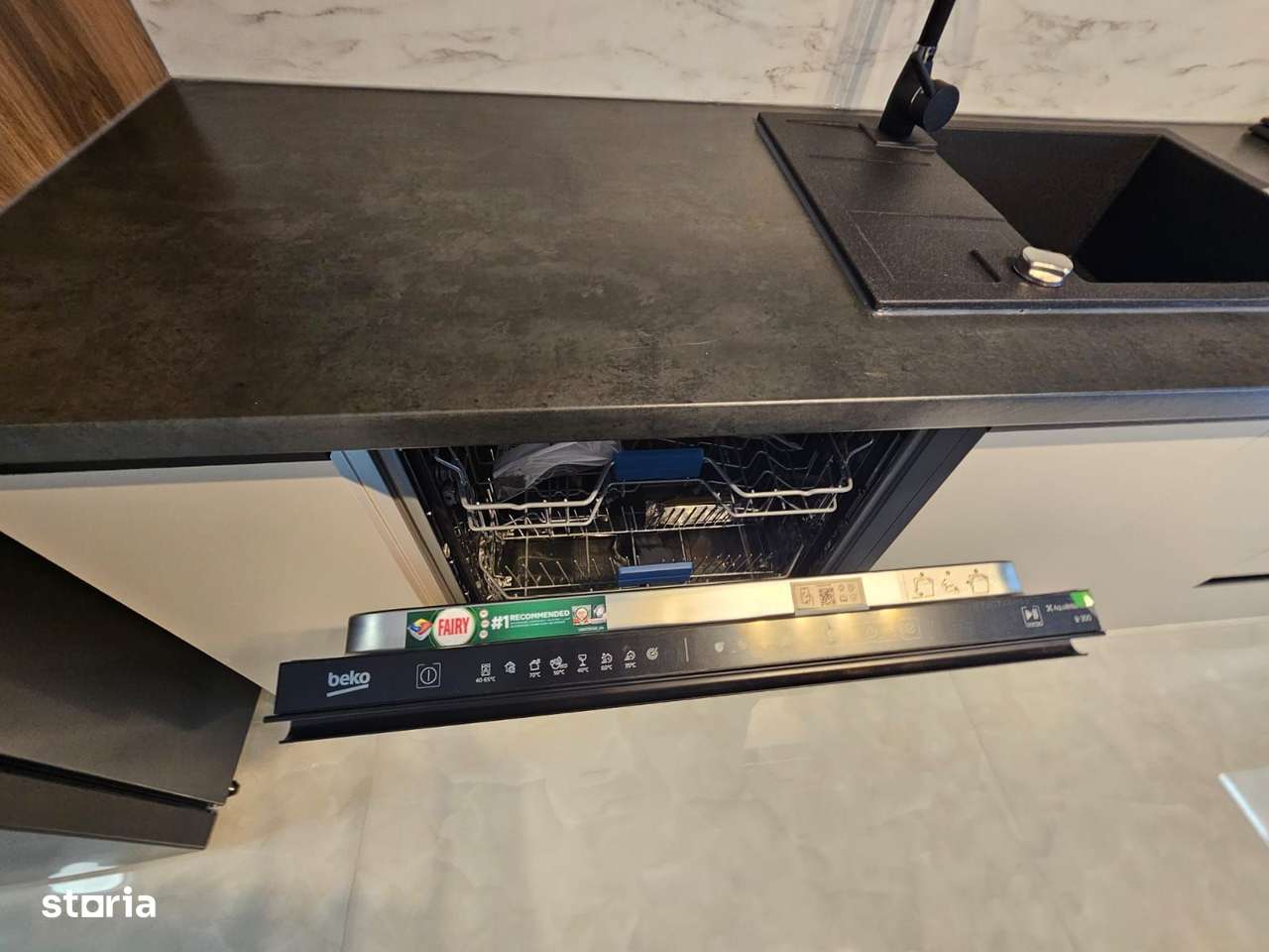 2 camere spatios/parcare 87 mp Dristor - Imagine principală: 2/17