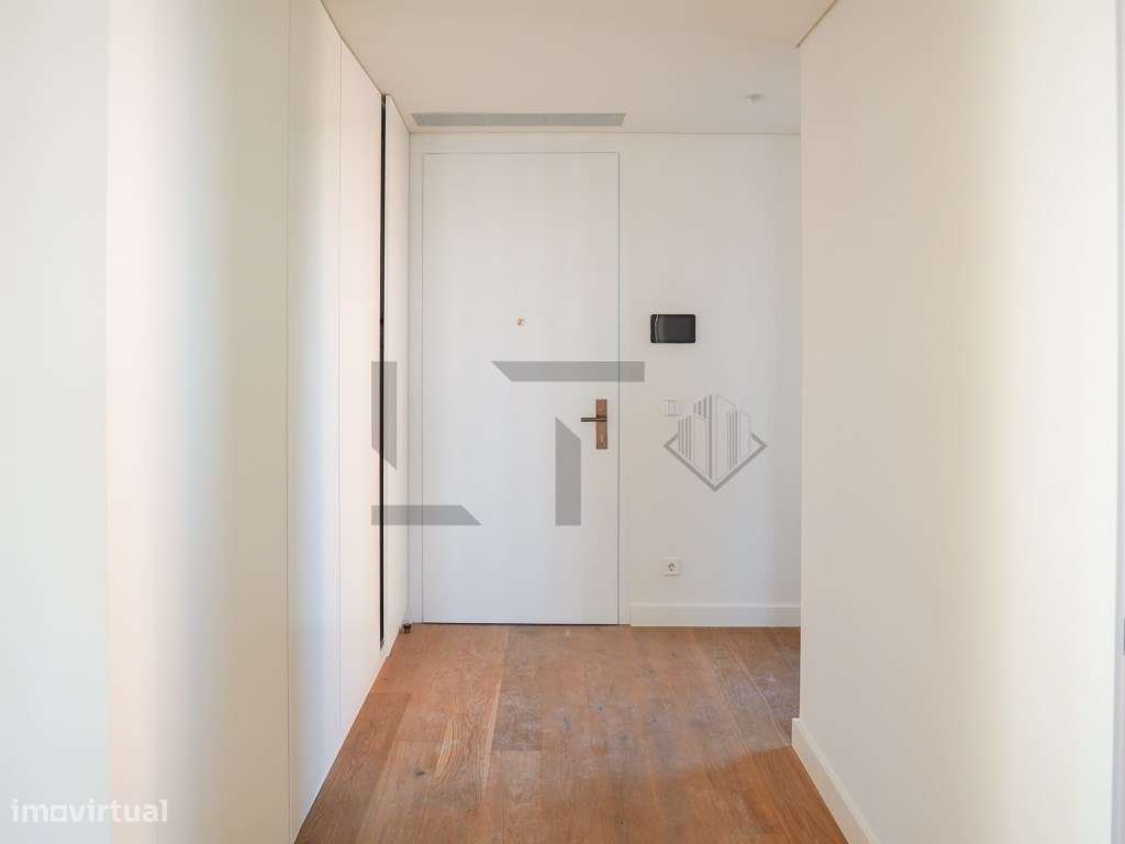 Apartamento T2 (Possível T4) para Venda em Belém, Lisboa - Grande imagem: 4/56