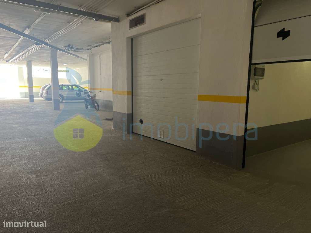 GARAGEM PARA ARRENDAR NO CENTRO DE MESSINES - Grande imagem: 5/9