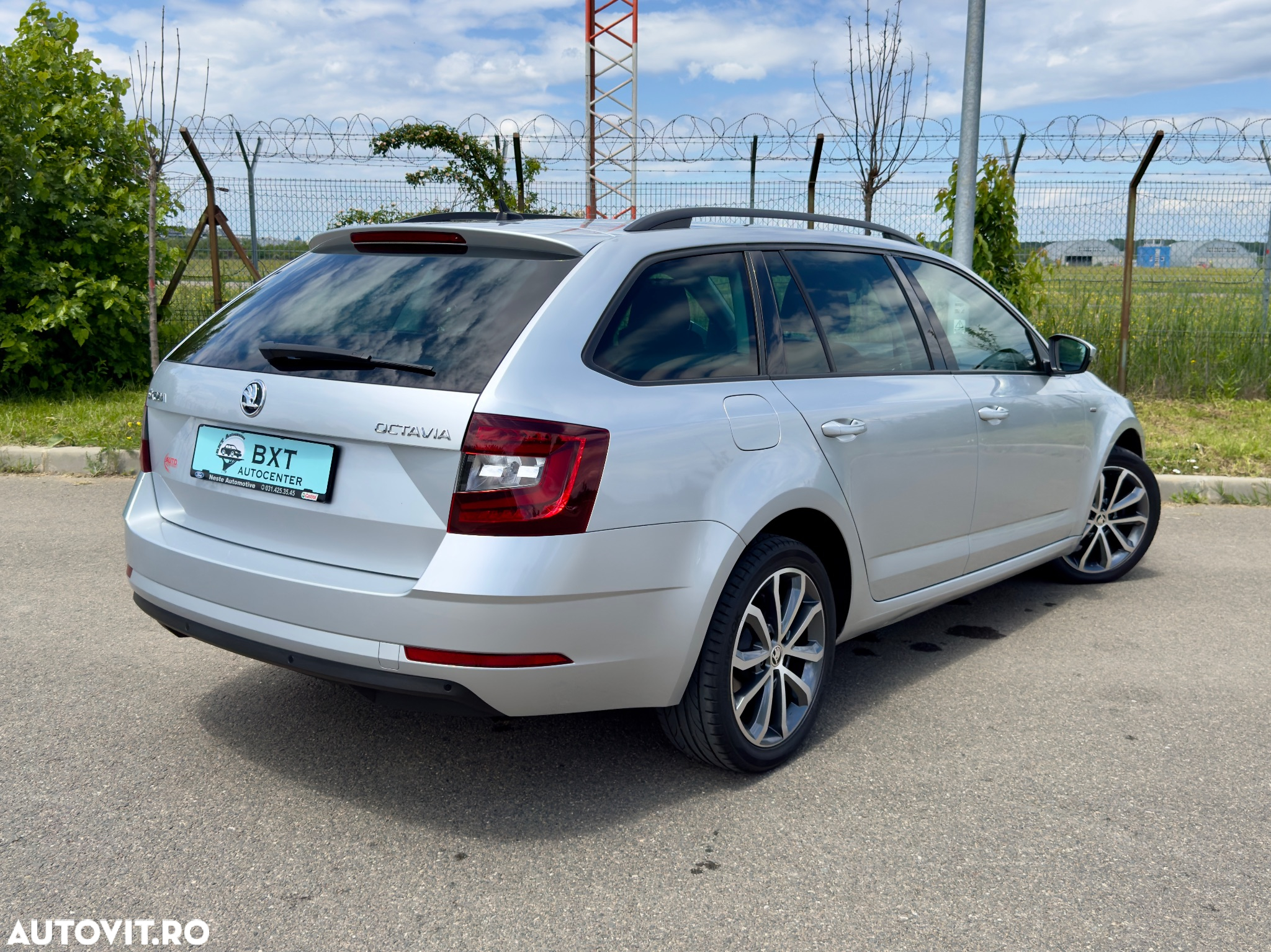 Skoda Octavia Combi Diesel 1.6 TDI Style - 11