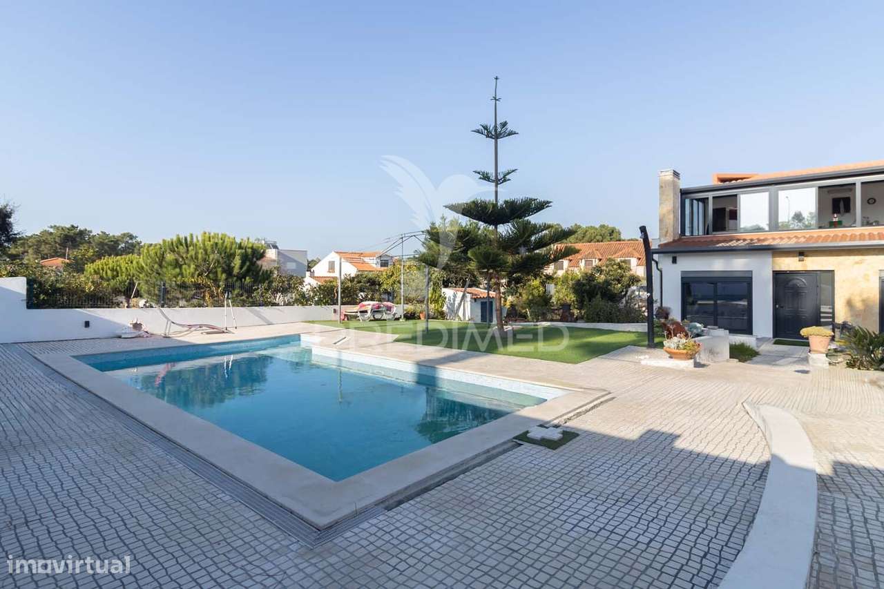 Moradia Isolada Térrea com aproveitamento de sótão e Piscina  em Se... - Grande imagem: 2/40