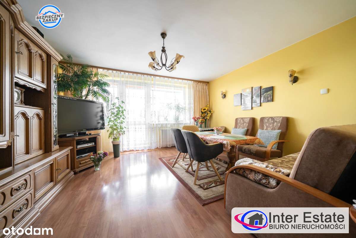 Dwa pokoje z balkonem-1