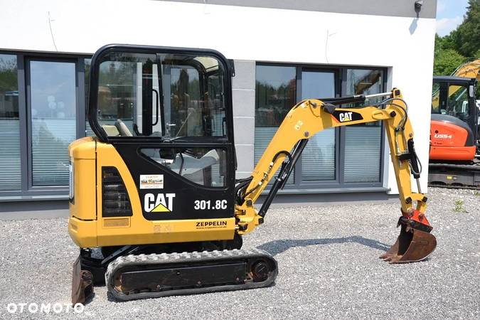 Caterpillar 301.8 C, tylko  2600 mth - 10