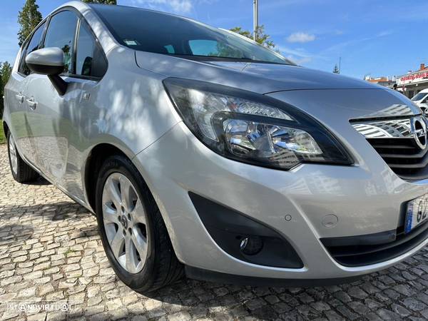 Opel Meriva 1.3 CDTi Design Edition S/S J16 - 11