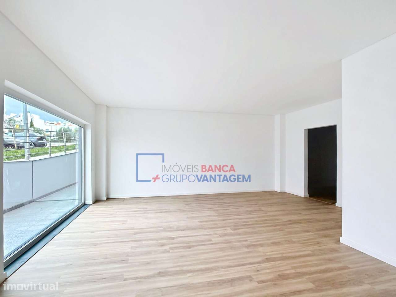 Loja para Venda em Santo Antão do Tojal  47,10 m² + Arrecadação - Grande imagem: 5/12