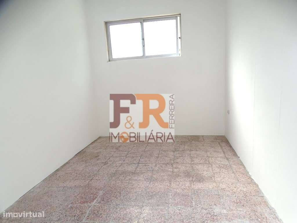 Moradia Duplex T2+1 com sótão aproveitável e Garagem Quinta do Cond...-46