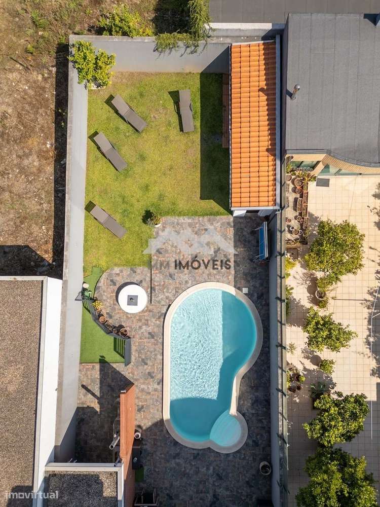 Moradia T3+1 | Maia | Piscina | Terraço | Jardim | Box Fechada - Grande imagem: 4/60