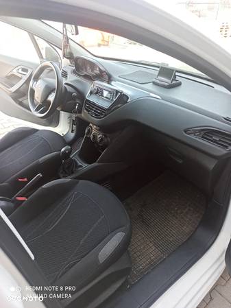 Peugeot 208 1.4 HDi Active - 8