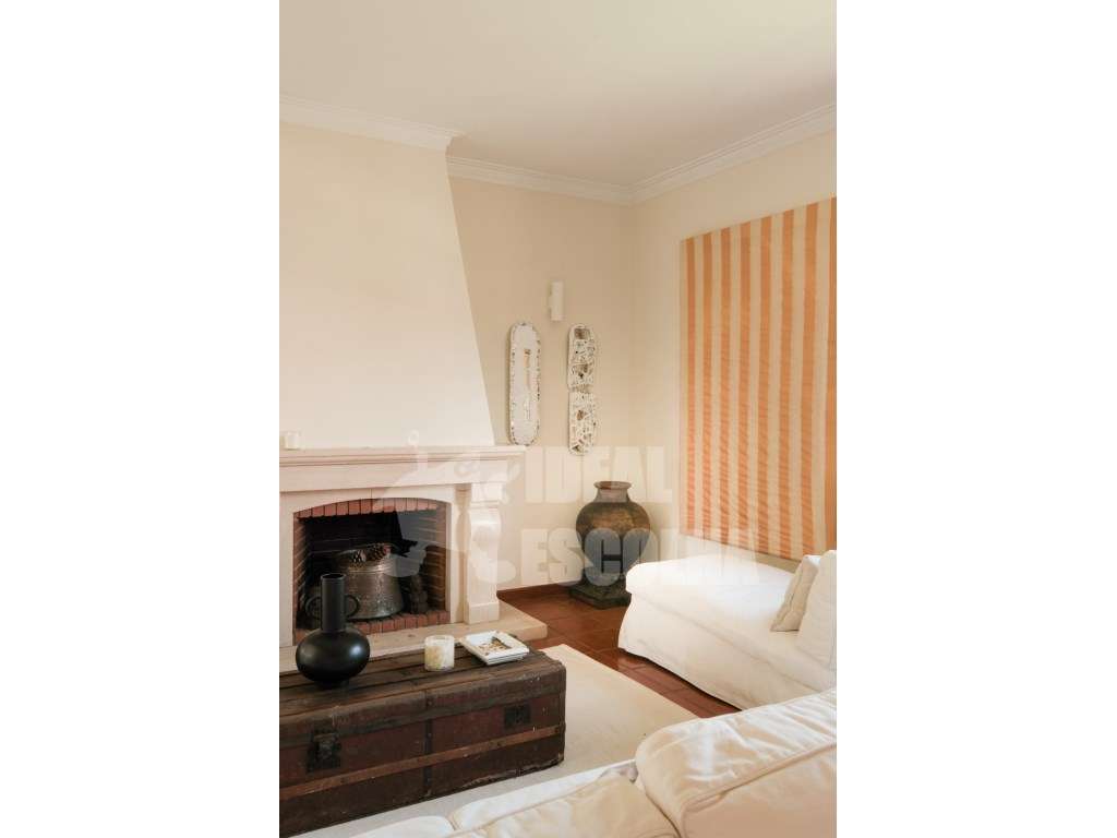 EXCELENTE MORADIA -850.000 €
 MUITO PERTO DAS PRAIAS ...
 BELVERD...-16