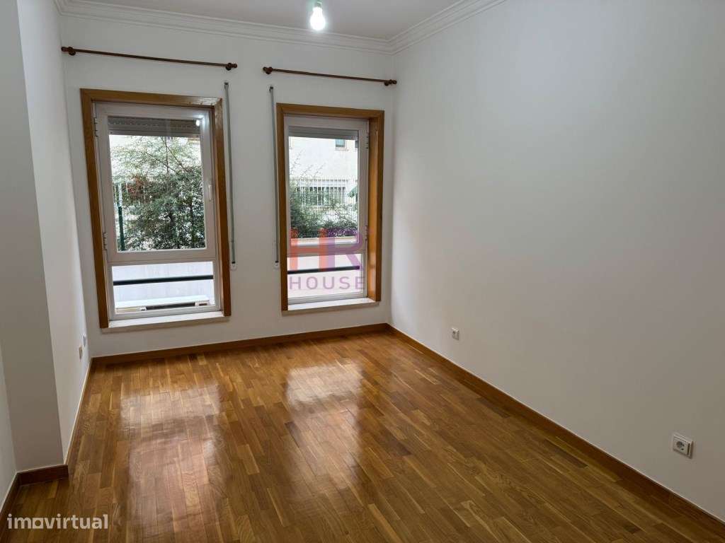 Apartamento T2 com garagem e arrecadação em Celas, Coimbra. Excelen...-14