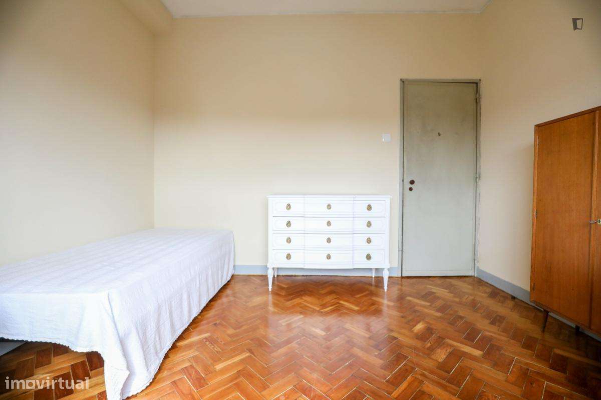 Quarto - localizado em Olivais Lisbon - Grande imagem: 2/19