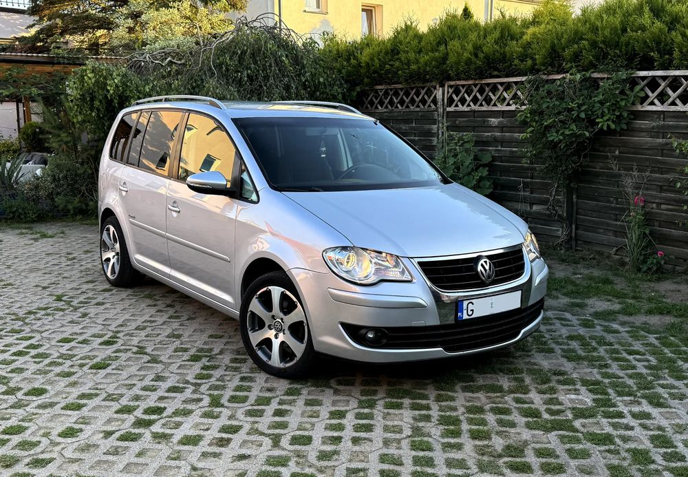 Volkswagen Touran I 1.9 TDI Highline 2009