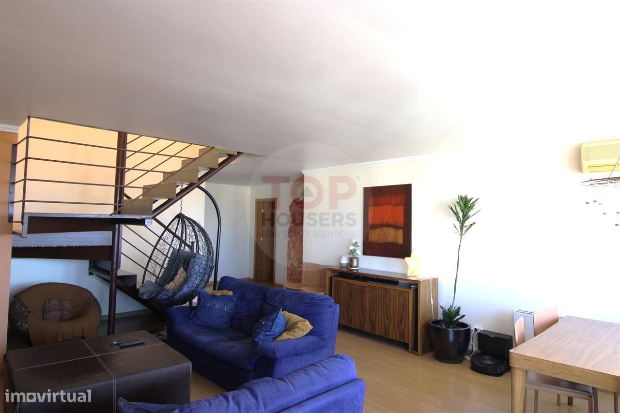 Penthouse T4+1 com Terraço Panorâmico e dois estacionamentos-43