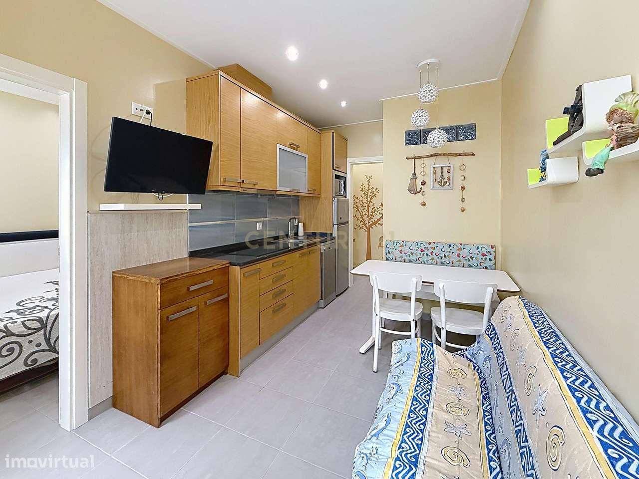 Apartamento T1 no Centro Histórico da Nazaré, a 150 Metros da Praia-1