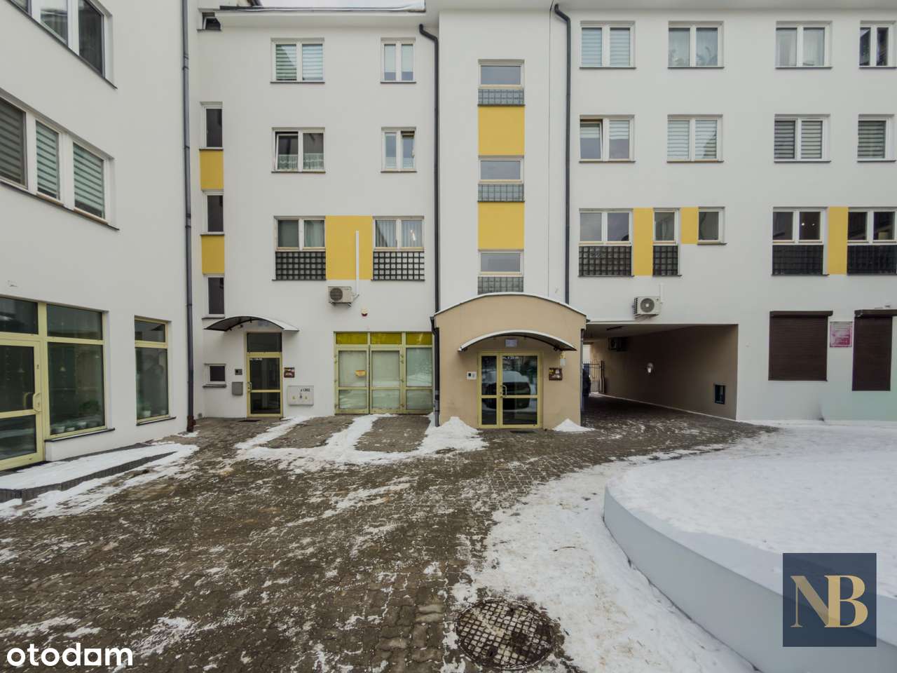 Narożne mieszkanie w centrum | 2 pokoje (69 m²) z potencjałem na 3pok.-17