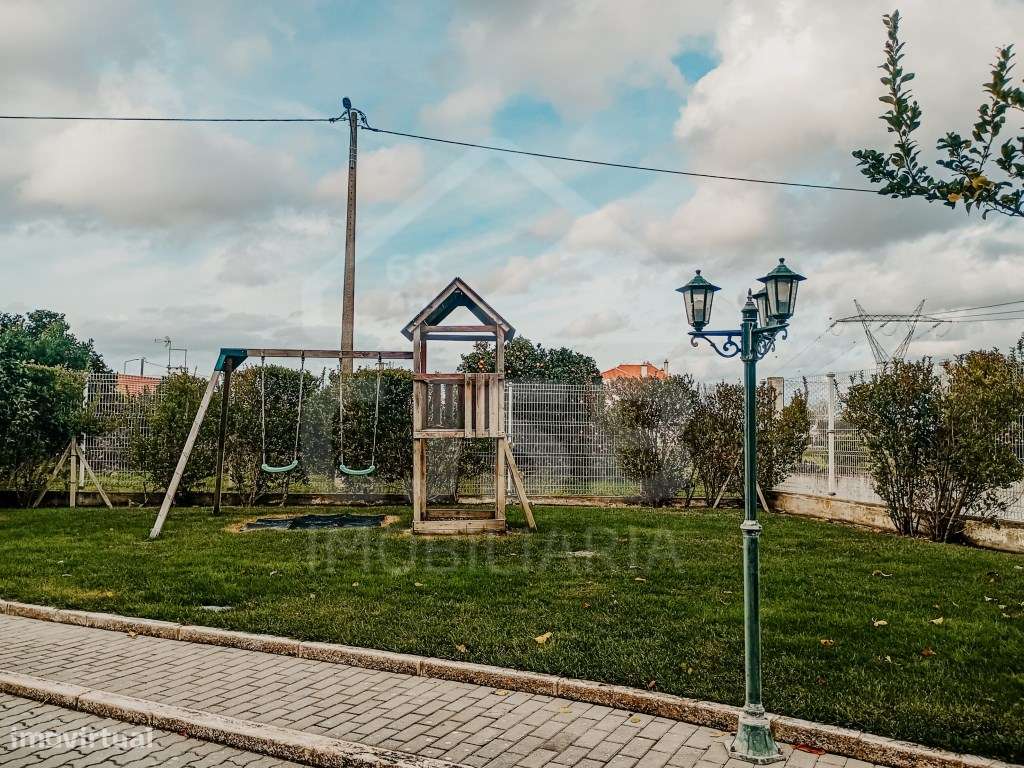 Apartamento T3 em Samora Correia-28