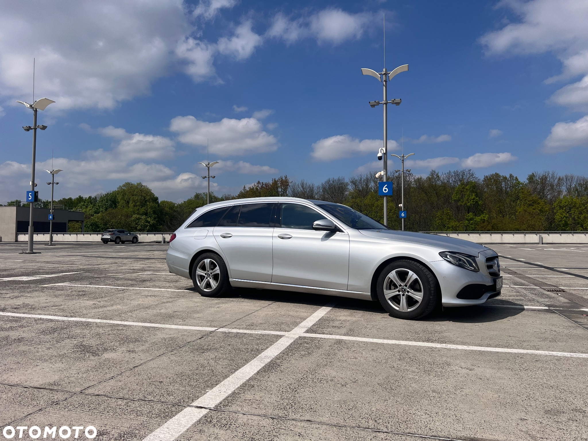 Mercedes-Benz Klasa E 220 d T 9G-TRONIC - 13