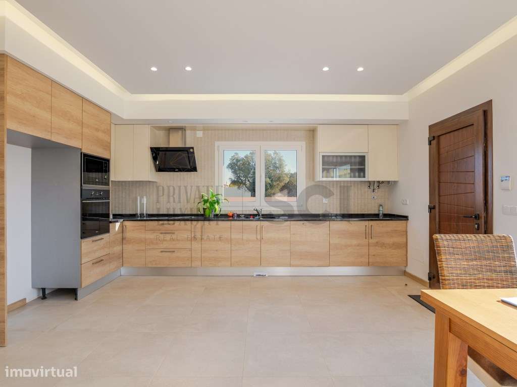 Moradia Térrea T3+1 NOVA com garagem em Alhos Vedros-7