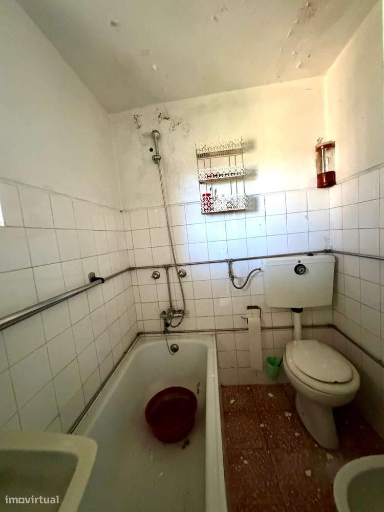 Moradia T3+1 - S. Cristovão de Nogueira , Cinfães-4