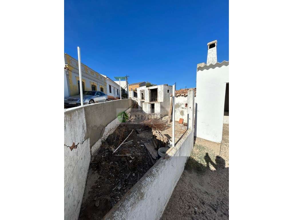 Moradia T3 com vista rio e campo, Almada de Ouro - Castro Marim-14