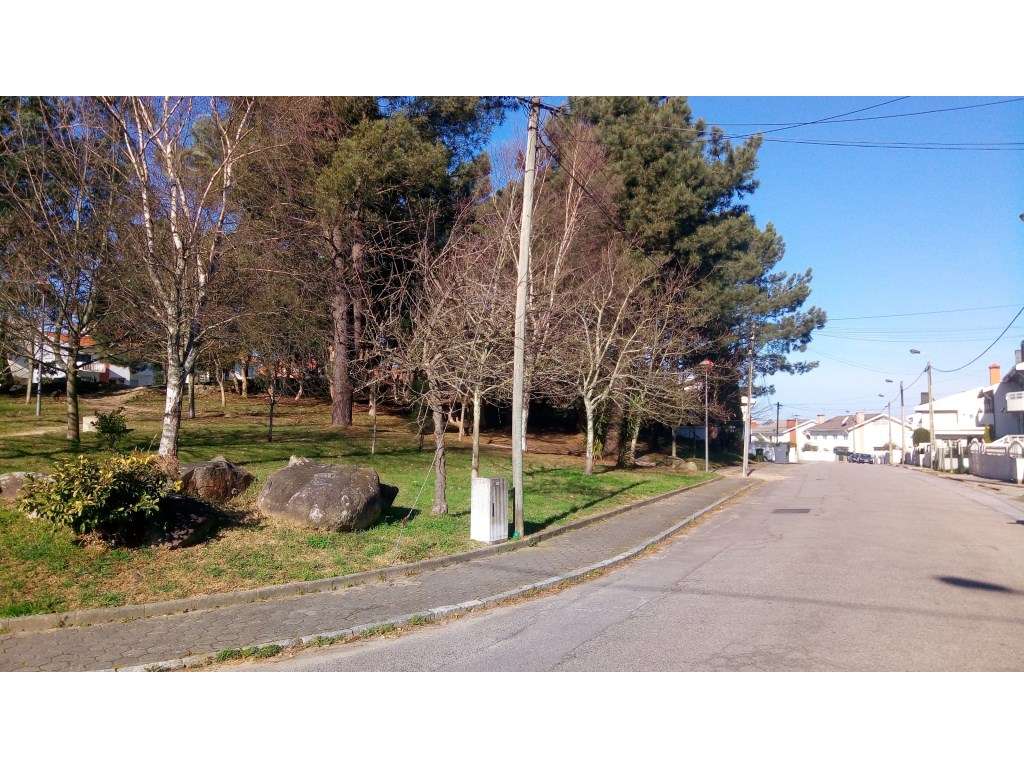 TERRENO PARA CONSTRUÇÃO COM 3 FRENTES - VILA NOVA DE GAIA - Grande imagem: 5/8