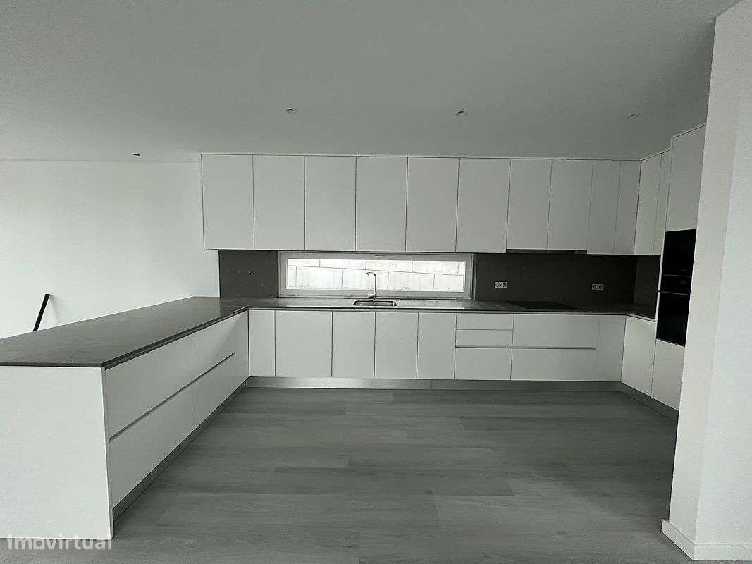 Moradia T4 para venda - Grande imagem: 4/43