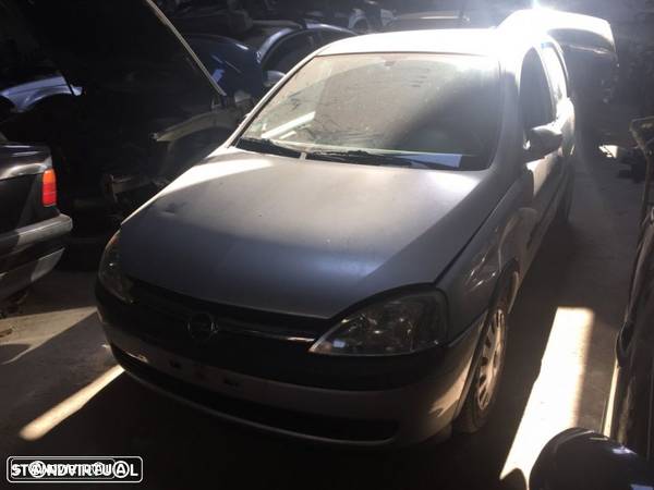 Opel Corsa C 1.0i de 2004 para peças - 1