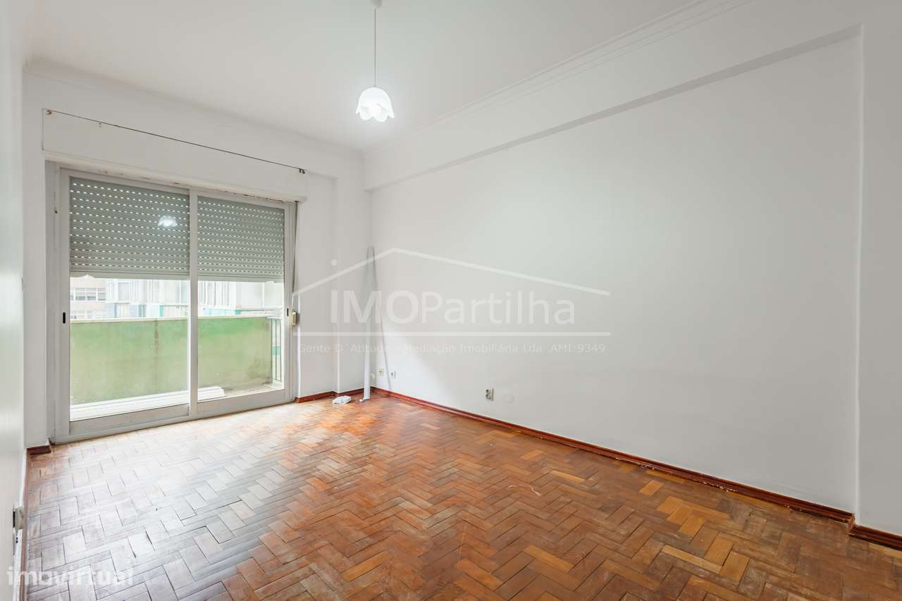Apartamento T2
Agualva Cacém - Grande imagem: 5/17