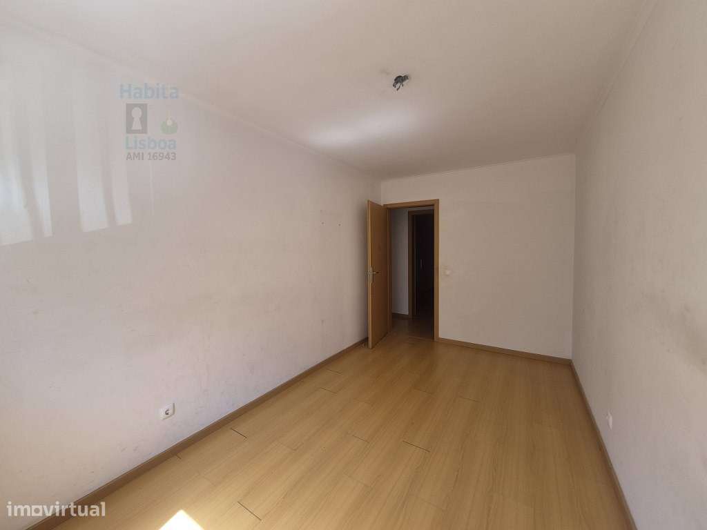 T2 no Lumiar com Garagem Venda no Atual Estado-21