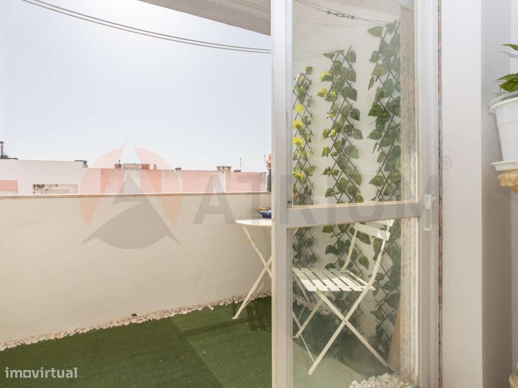 Apartamento T2 - Setúbal (Vale do Cobro) Remodelado com Varanda-20