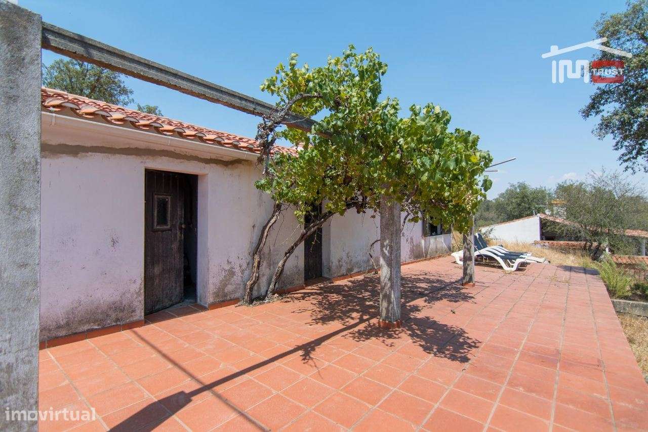 MONTE ALENTEJANO COM AREA TOTAL DE 170 MIL M2 COM 4 ARTIGOS URBANOS... - Grande imagem: 5/14