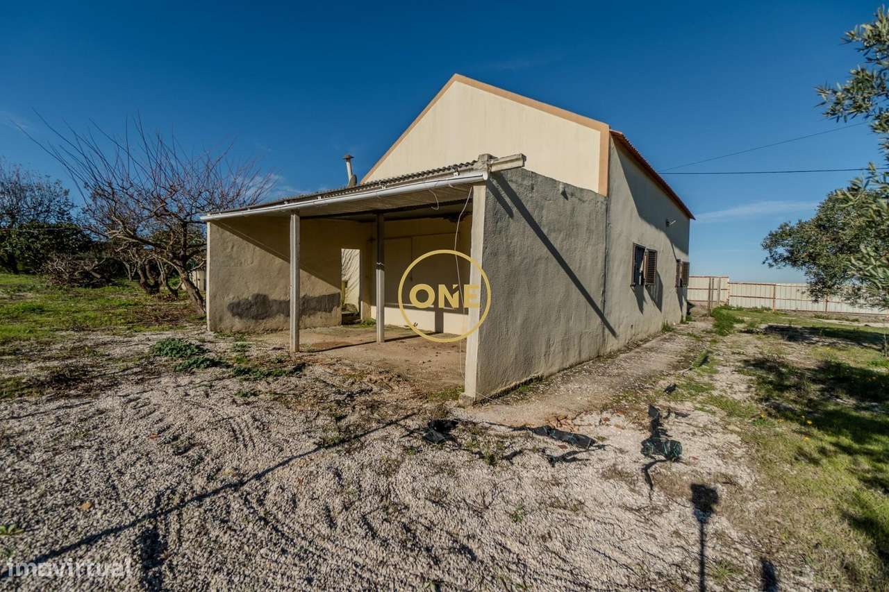 Moradia Térrea T2+1 com Terreno de 3,88 ha – Cruz do Vento, Carnota (A-20