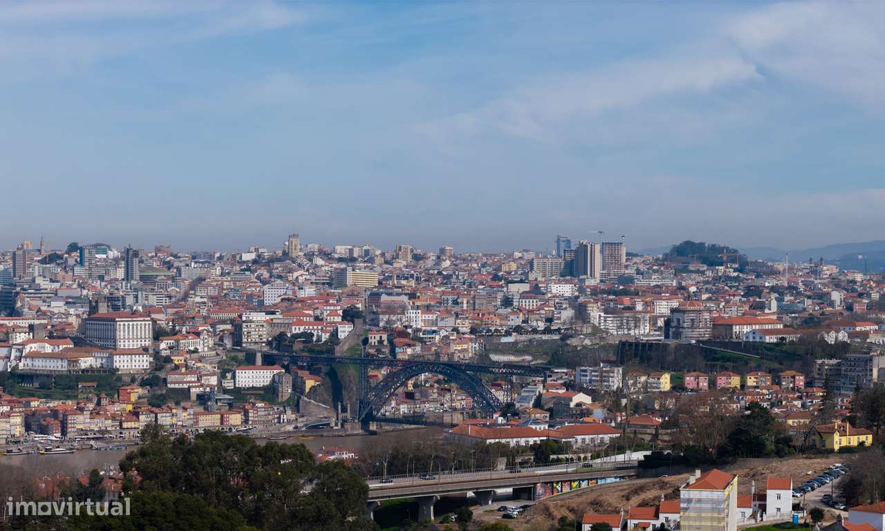 Apartamento T3 com 140 m2 mais 16m2 de varanda e garagem-37