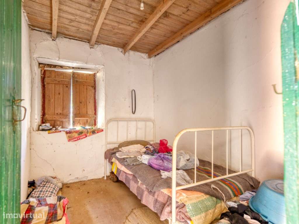 QUINTA COM MORADIA T2 EM DEGOLADOS - CARVOEIRO DE MAÇÃO-12